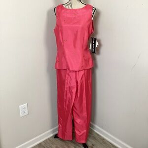 Dress Barn Women’s 2pc Set Pink Shiny Pantsuit Sleeveless with Tailored Fit